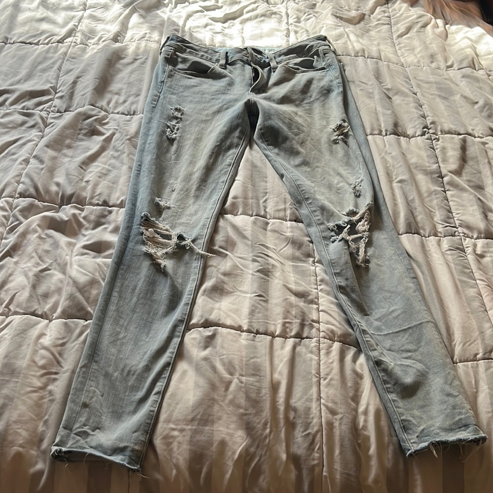 Distressed Jeans- American Eagle Outfitters- Size 6 Long